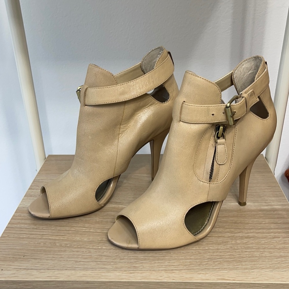 Women’s heels